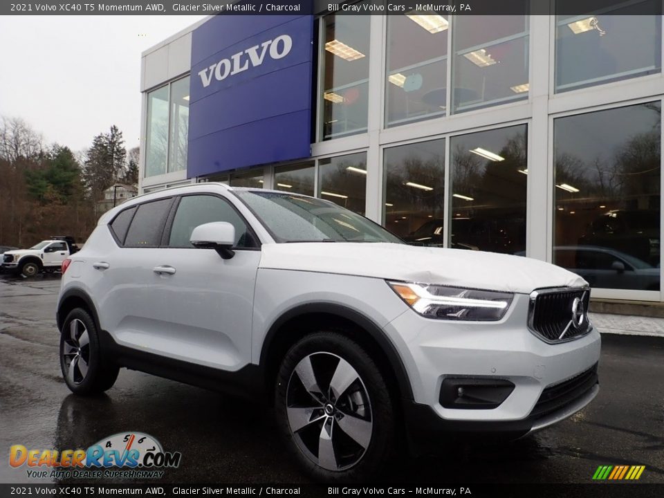 2021 Volvo XC40 T5 Momentum AWD Glacier Silver Metallic / Charcoal Photo #1