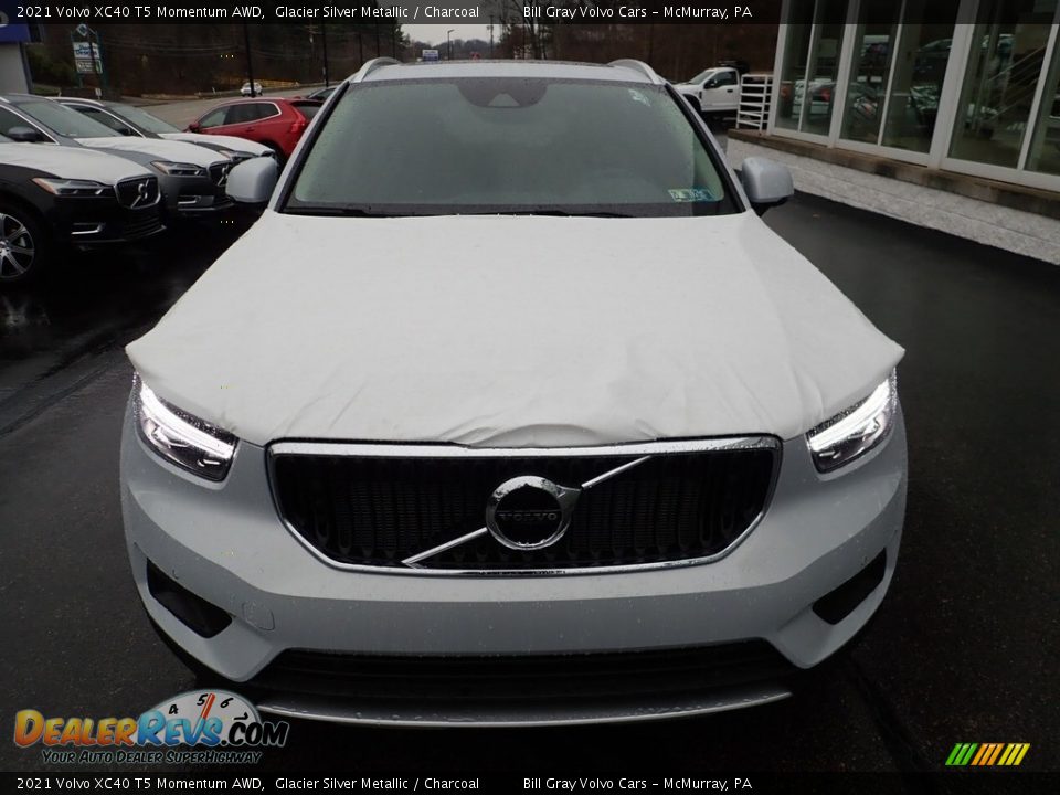 2021 Volvo XC40 T5 Momentum AWD Glacier Silver Metallic / Charcoal Photo #6