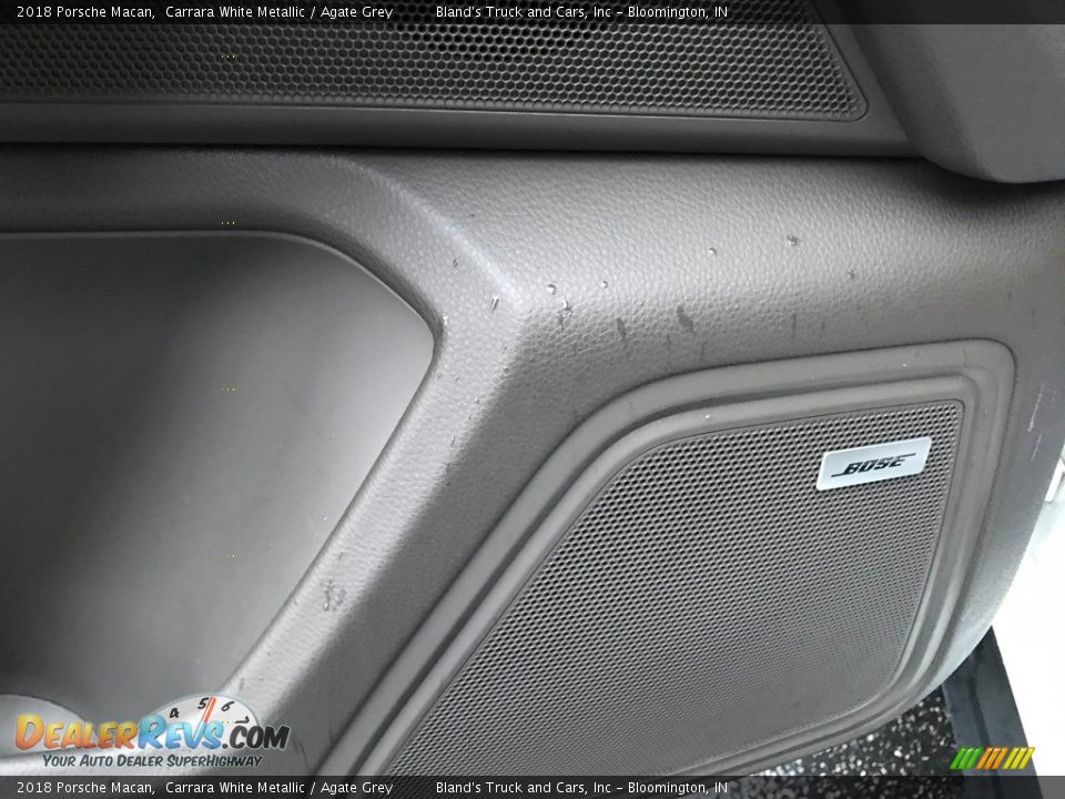 2018 Porsche Macan Carrara White Metallic / Agate Grey Photo #15