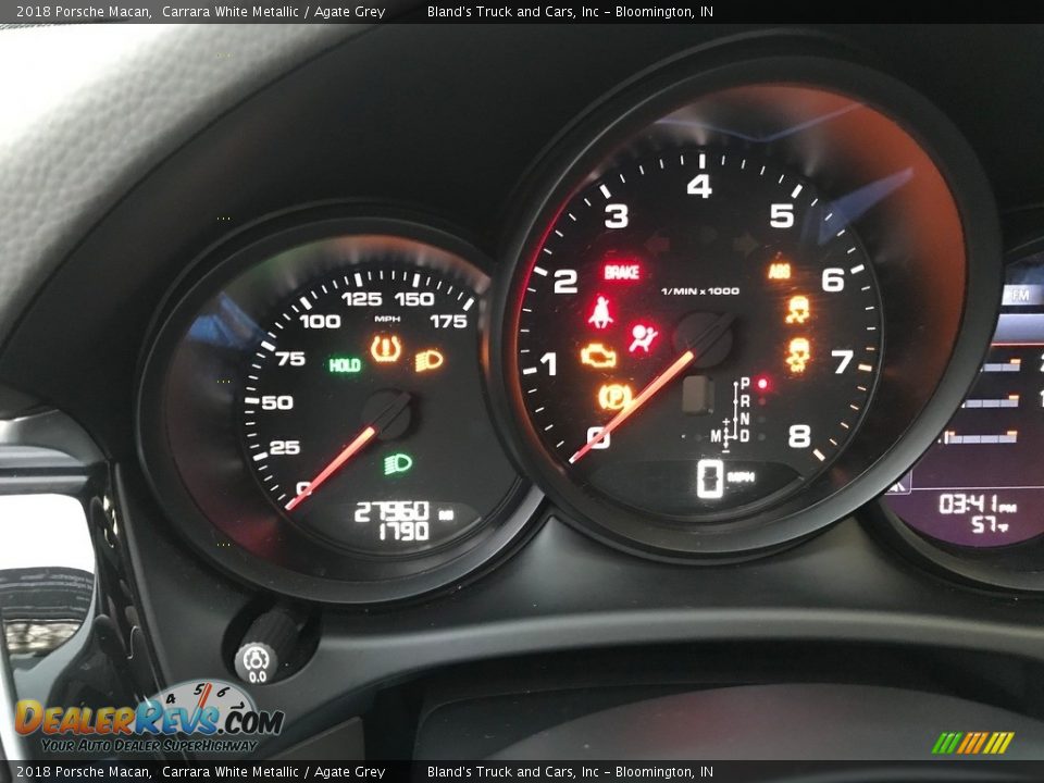 2018 Porsche Macan Carrara White Metallic / Agate Grey Photo #19