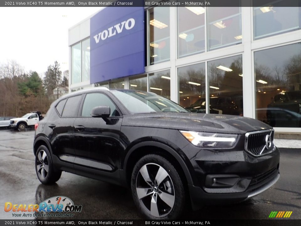 2021 Volvo XC40 T5 Momentum AWD Onyx Black Metallic / Charcoal Photo #1