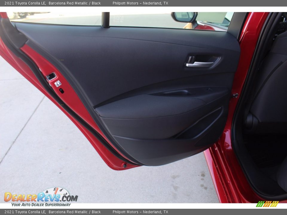 2021 Toyota Corolla LE Barcelona Red Metallic / Black Photo #18