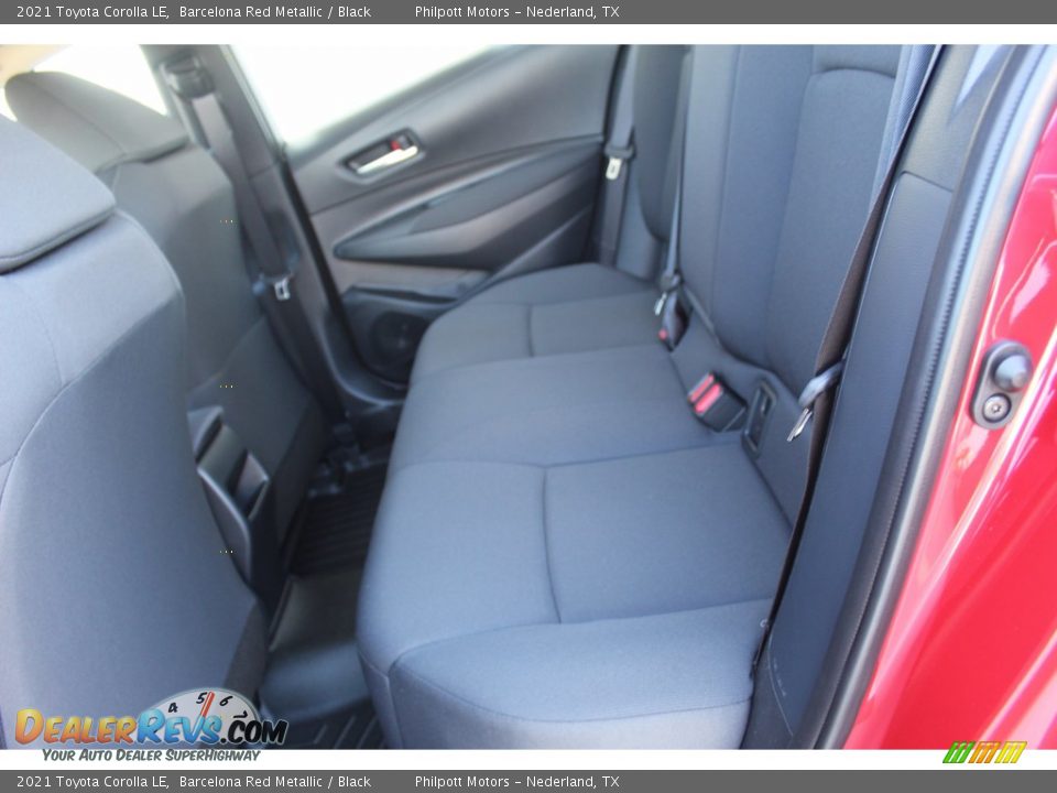 2021 Toyota Corolla LE Barcelona Red Metallic / Black Photo #19