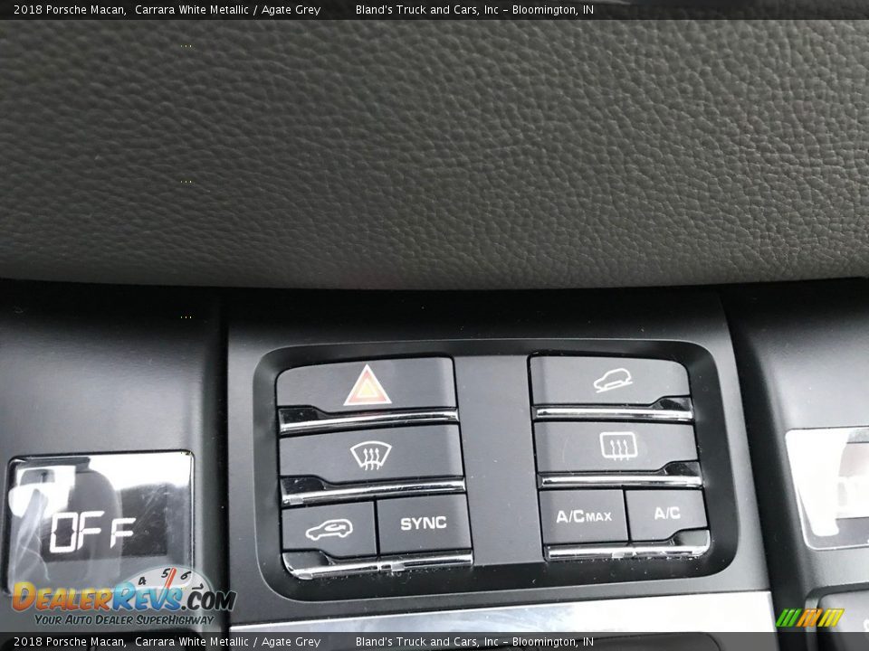 2018 Porsche Macan Carrara White Metallic / Agate Grey Photo #29