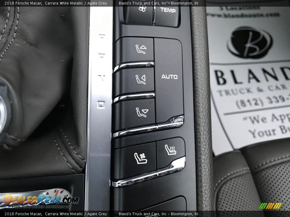 2018 Porsche Macan Carrara White Metallic / Agate Grey Photo #31