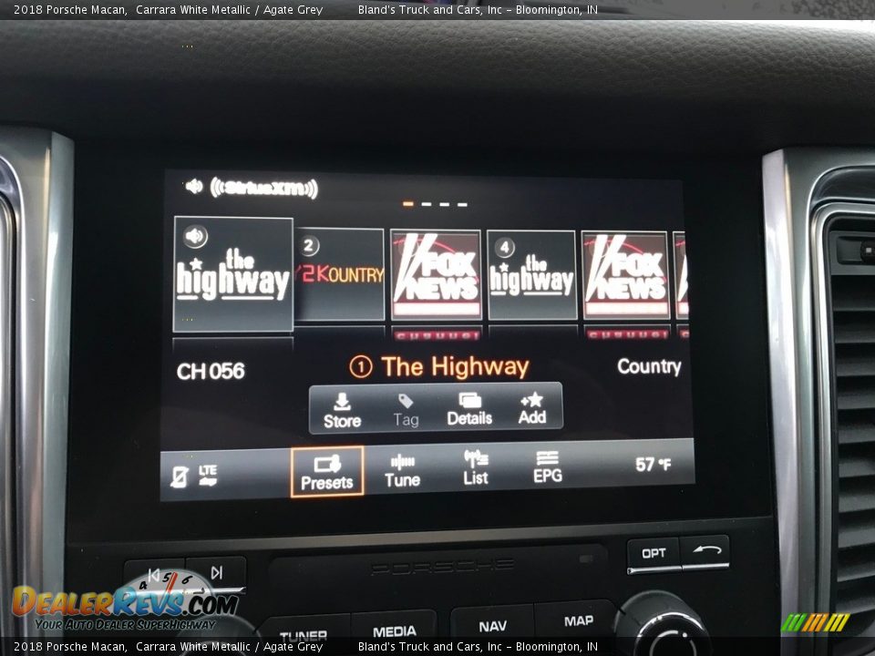 2018 Porsche Macan Carrara White Metallic / Agate Grey Photo #36