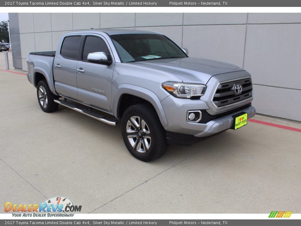 Front 3/4 View of 2017 Toyota Tacoma Limited Double Cab 4x4 Photo #2