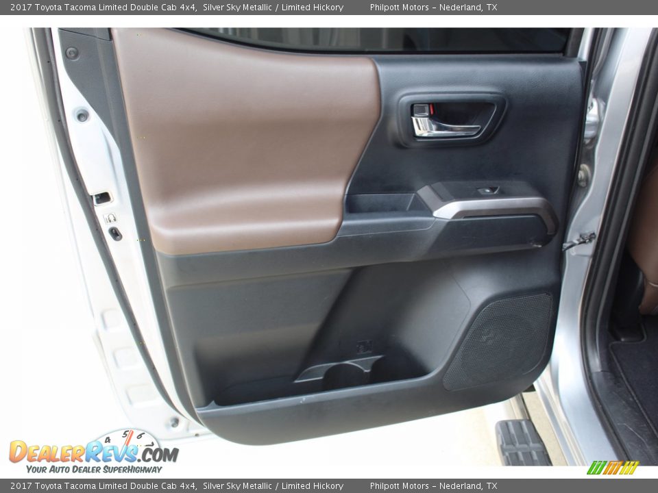 Door Panel of 2017 Toyota Tacoma Limited Double Cab 4x4 Photo #18