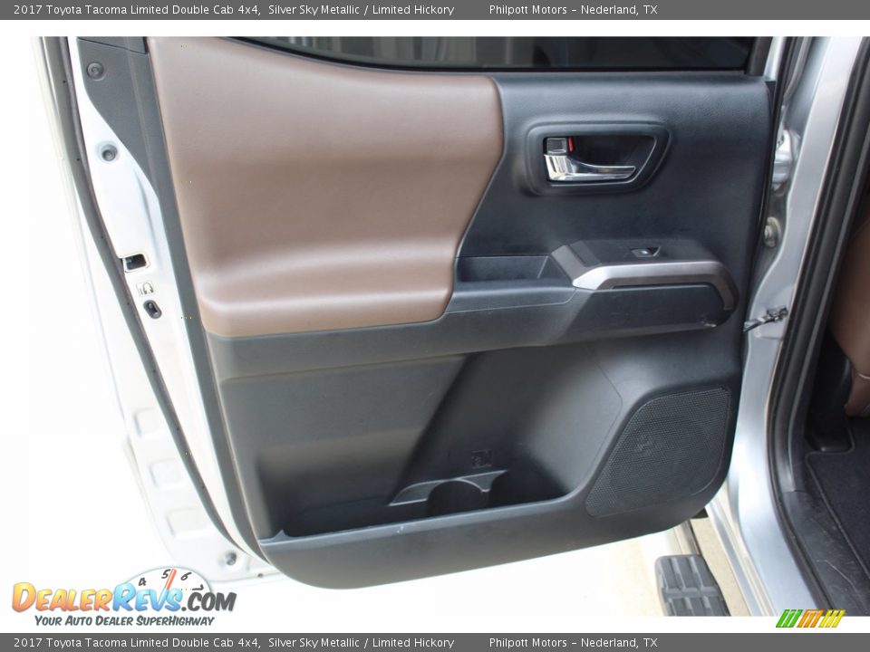 Door Panel of 2017 Toyota Tacoma Limited Double Cab 4x4 Photo #18