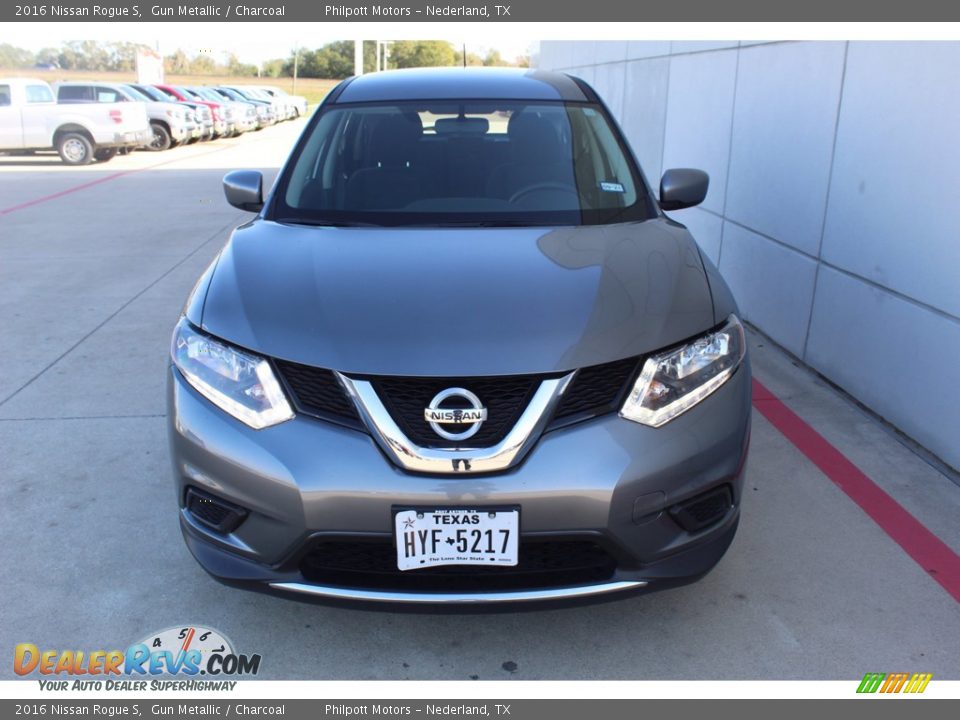 2016 Nissan Rogue S Gun Metallic / Charcoal Photo #2