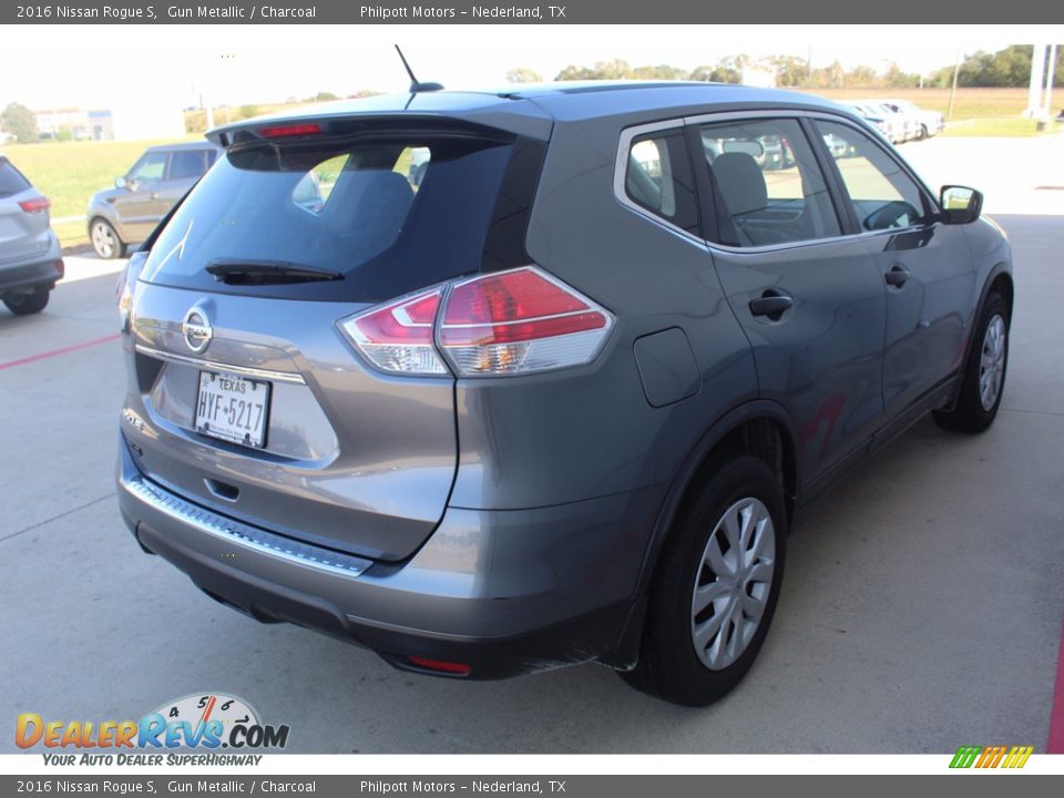 2016 Nissan Rogue S Gun Metallic / Charcoal Photo #7