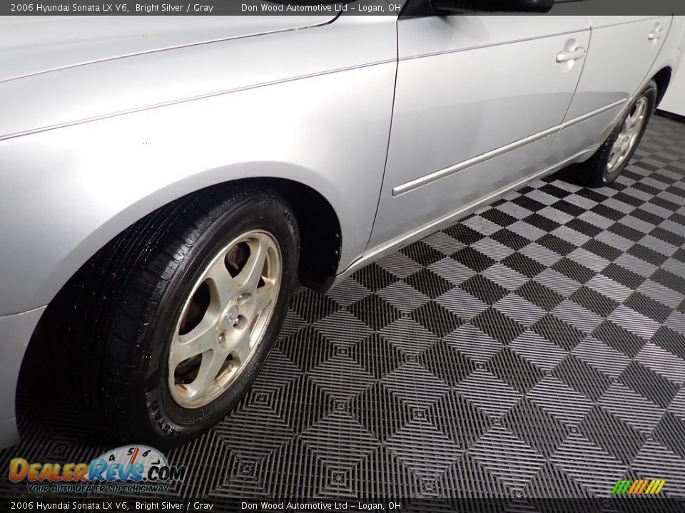 2006 Hyundai Sonata LX V6 Bright Silver / Gray Photo #7