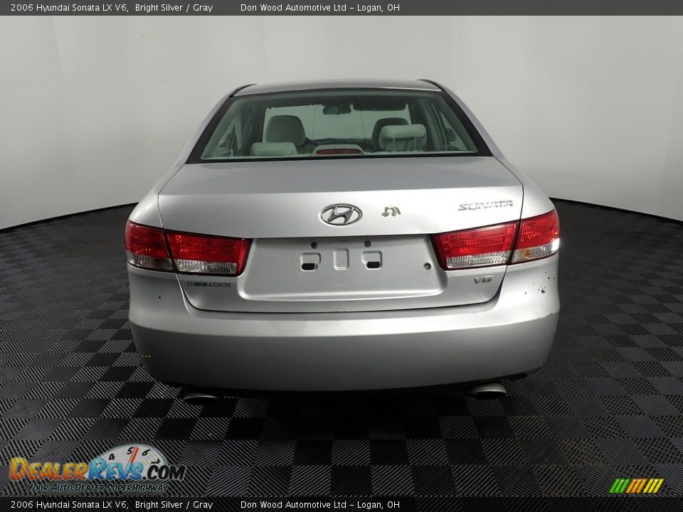 2006 Hyundai Sonata LX V6 Bright Silver / Gray Photo #10