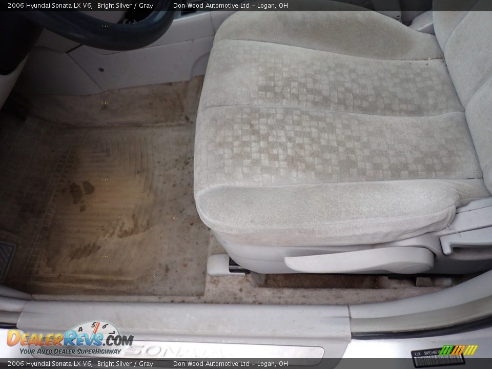 2006 Hyundai Sonata LX V6 Bright Silver / Gray Photo #17