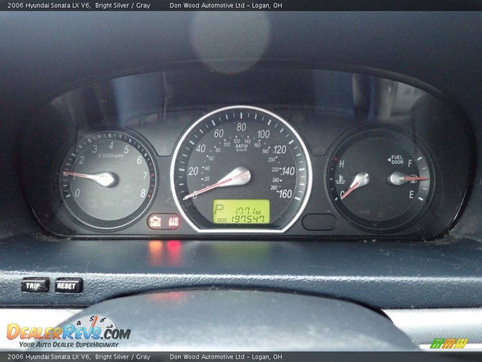 2006 Hyundai Sonata LX V6 Bright Silver / Gray Photo #18