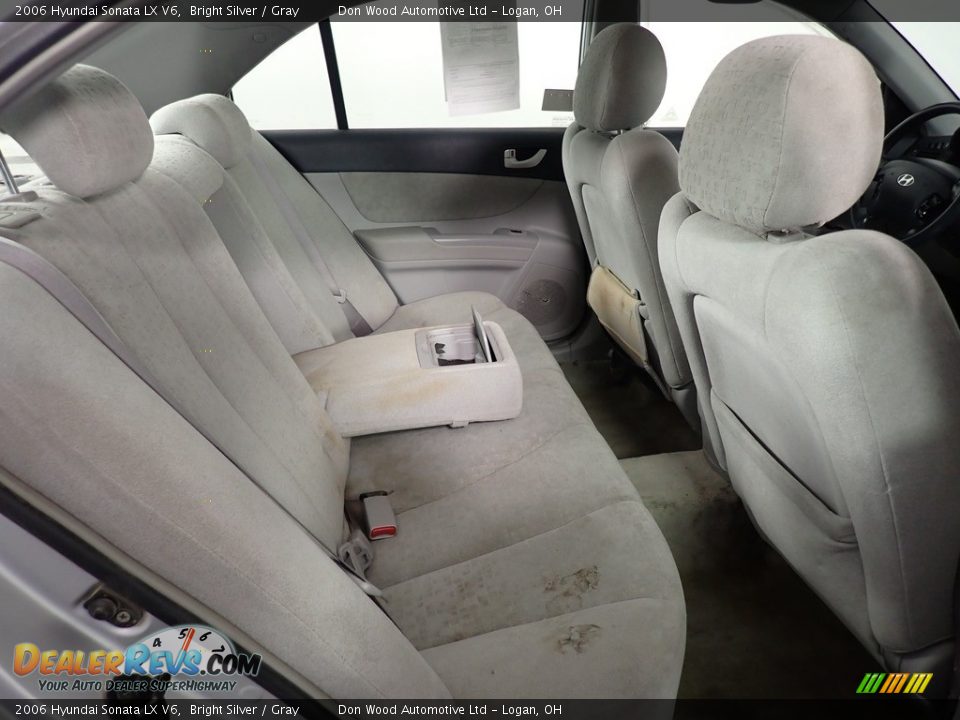 2006 Hyundai Sonata LX V6 Bright Silver / Gray Photo #34