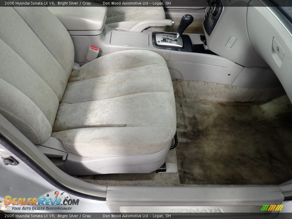 2006 Hyundai Sonata LX V6 Bright Silver / Gray Photo #36