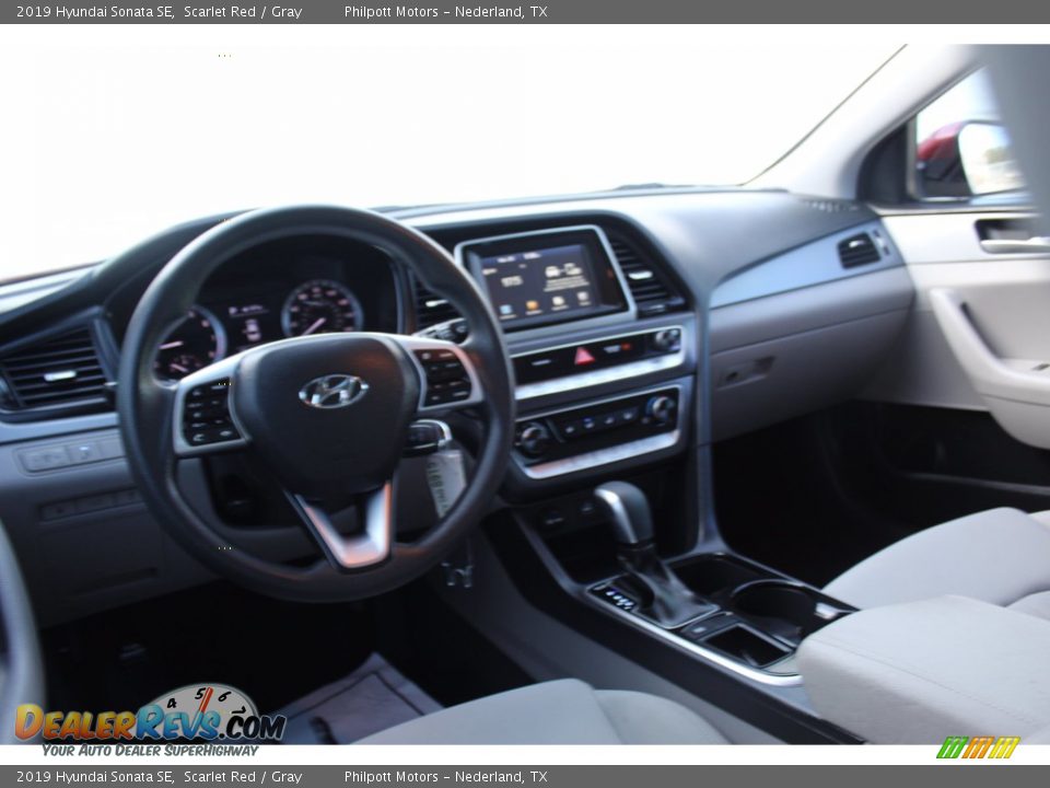 2019 Hyundai Sonata SE Scarlet Red / Gray Photo #25