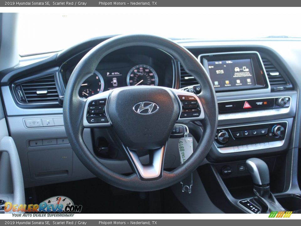 2019 Hyundai Sonata SE Scarlet Red / Gray Photo #26