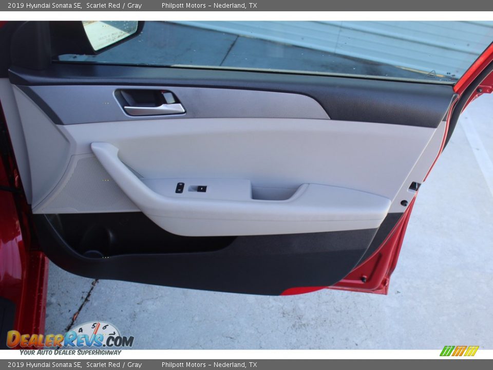 2019 Hyundai Sonata SE Scarlet Red / Gray Photo #30