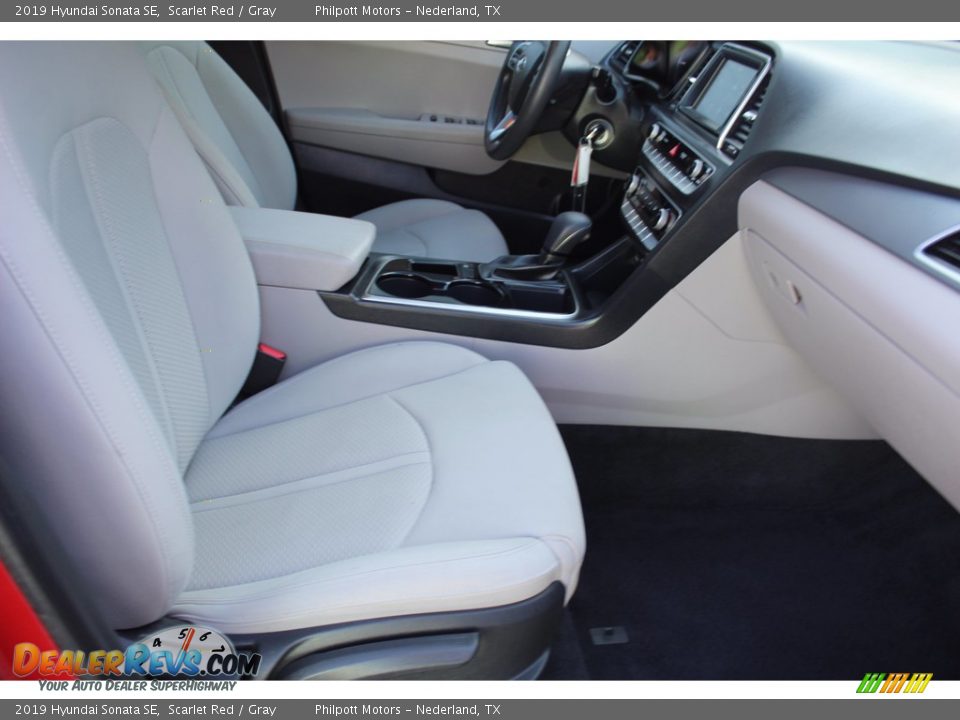 2019 Hyundai Sonata SE Scarlet Red / Gray Photo #31