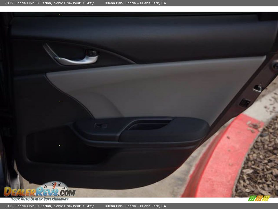 2019 Honda Civic LX Sedan Sonic Gray Pearl / Gray Photo #32