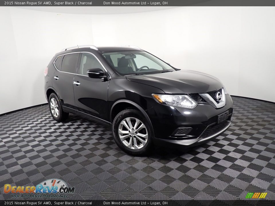 2015 Nissan Rogue SV AWD Super Black / Charcoal Photo #2