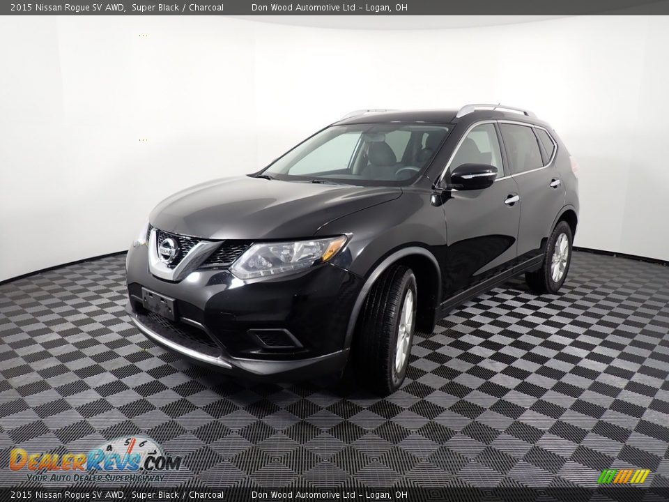 2015 Nissan Rogue SV AWD Super Black / Charcoal Photo #7