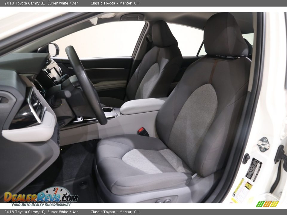 2018 Toyota Camry LE Super White / Ash Photo #5