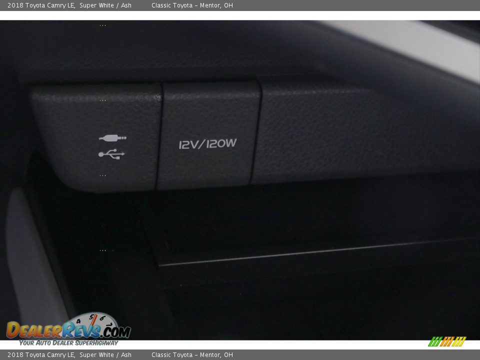 2018 Toyota Camry LE Super White / Ash Photo #14