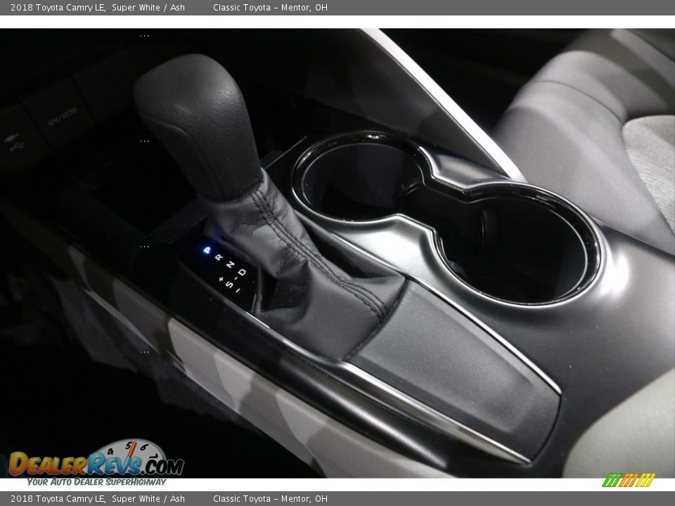 2018 Toyota Camry LE Super White / Ash Photo #15