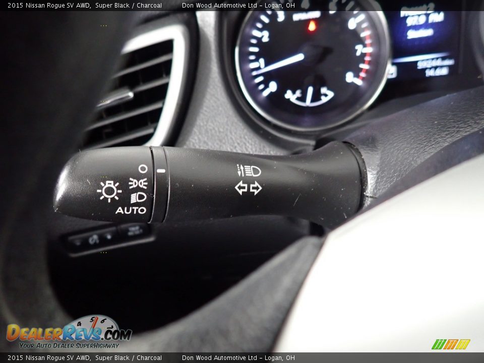 2015 Nissan Rogue SV AWD Super Black / Charcoal Photo #20