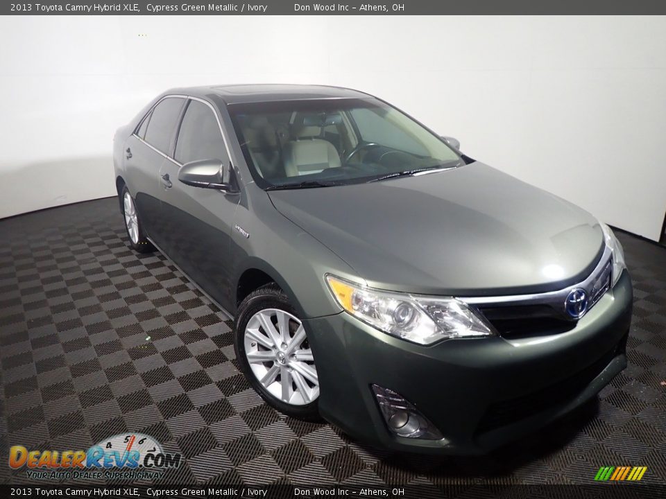 2013 Toyota Camry Hybrid XLE Cypress Green Metallic / Ivory Photo #3