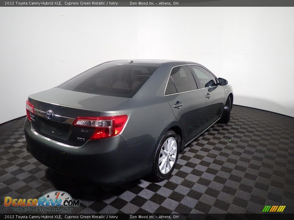2013 Toyota Camry Hybrid XLE Cypress Green Metallic / Ivory Photo #5