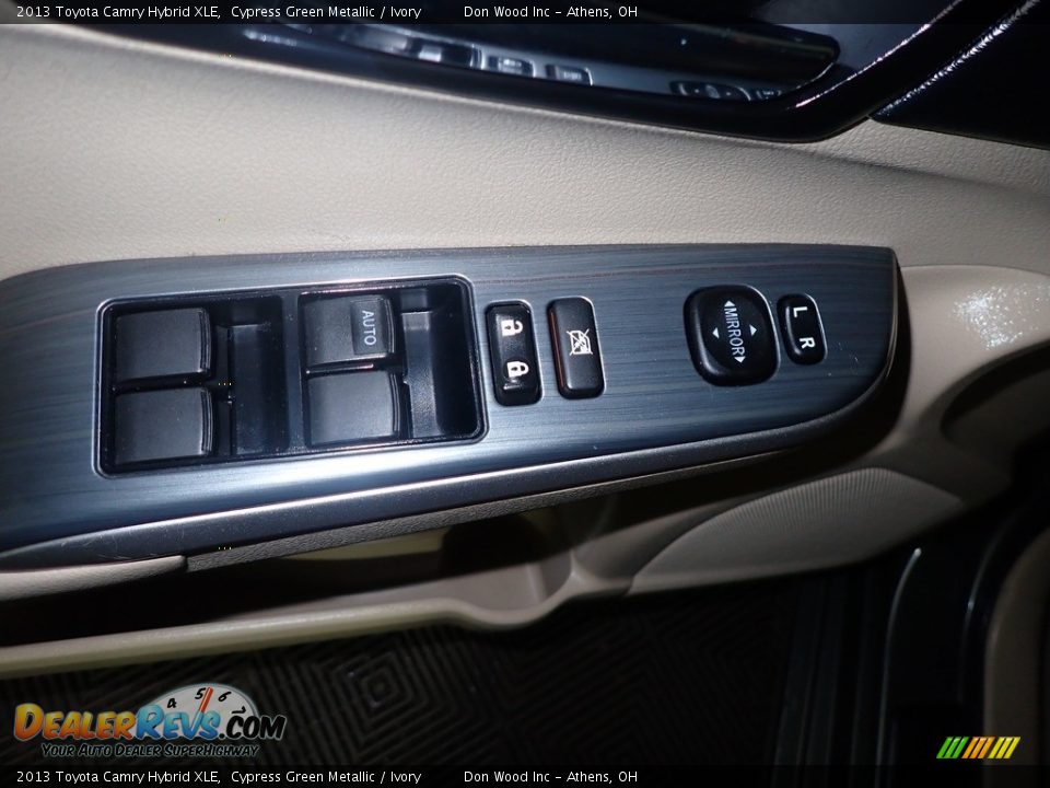 2013 Toyota Camry Hybrid XLE Cypress Green Metallic / Ivory Photo #16