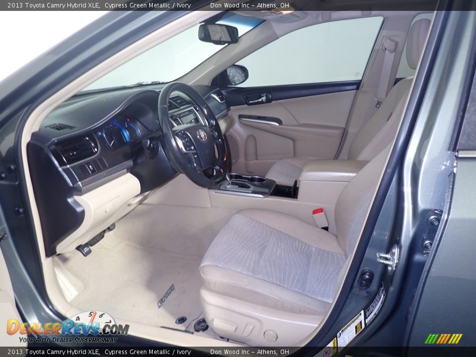 2013 Toyota Camry Hybrid XLE Cypress Green Metallic / Ivory Photo #17