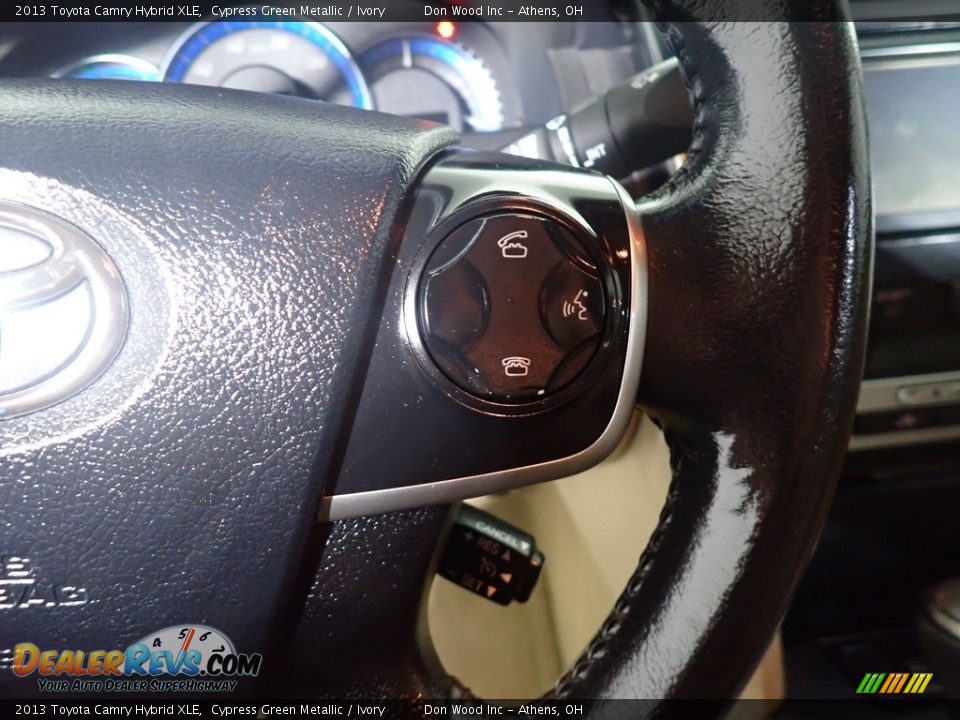 2013 Toyota Camry Hybrid XLE Cypress Green Metallic / Ivory Photo #22