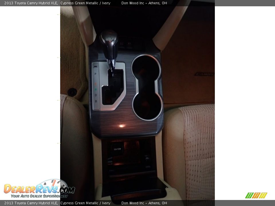 2013 Toyota Camry Hybrid XLE Cypress Green Metallic / Ivory Photo #27