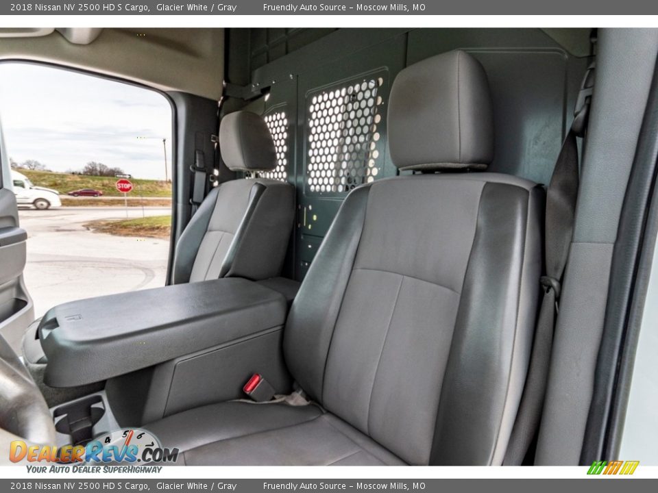 2018 Nissan NV 2500 HD S Cargo Glacier White / Gray Photo #17