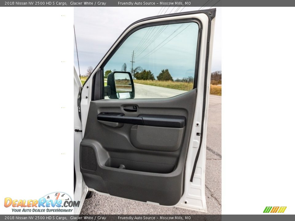 2018 Nissan NV 2500 HD S Cargo Glacier White / Gray Photo #27