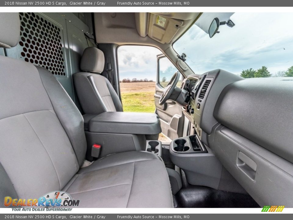 2018 Nissan NV 2500 HD S Cargo Glacier White / Gray Photo #29