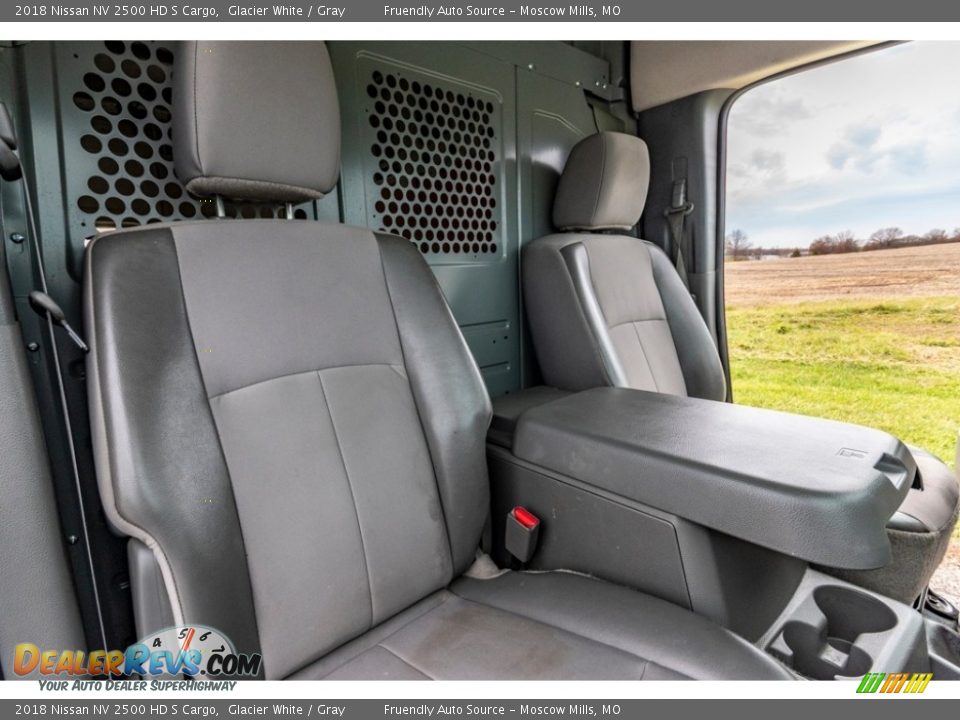 2018 Nissan NV 2500 HD S Cargo Glacier White / Gray Photo #30