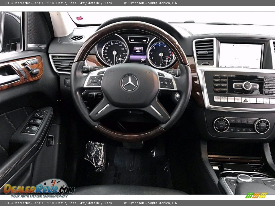 Dashboard of 2014 Mercedes-Benz GL 550 4Matic Photo #4