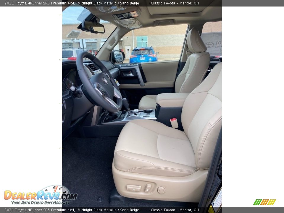 Front Seat of 2021 Toyota 4Runner SR5 Premium 4x4 Photo #2