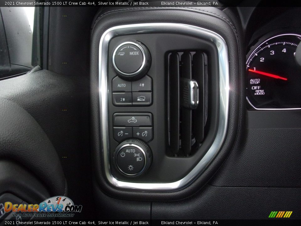 2021 Chevrolet Silverado 1500 LT Crew Cab 4x4 Silver Ice Metallic / Jet Black Photo #23