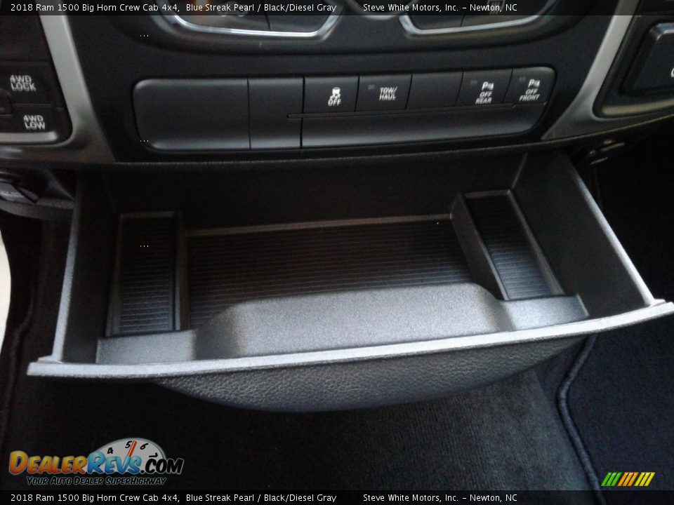 2018 Ram 1500 Big Horn Crew Cab 4x4 Blue Streak Pearl / Black/Diesel Gray Photo #27