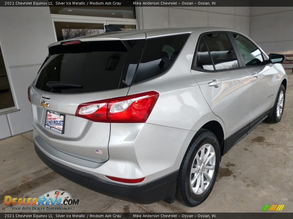 2021 Chevrolet Equinox LS Silver Ice Metallic / Medium Ash Gray Photo #4