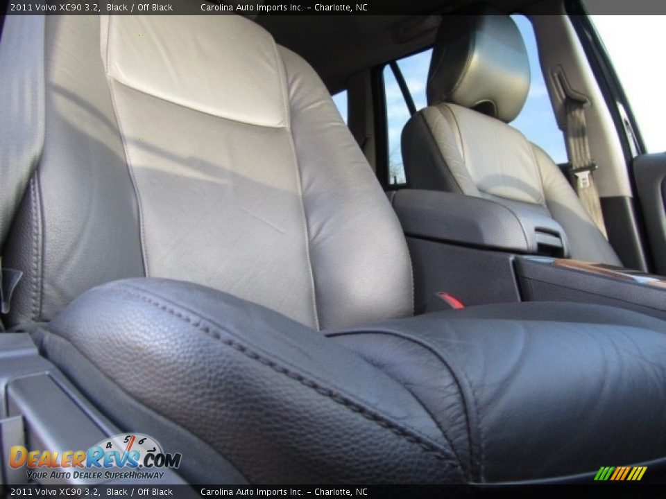 2011 Volvo XC90 3.2 Black / Off Black Photo #23