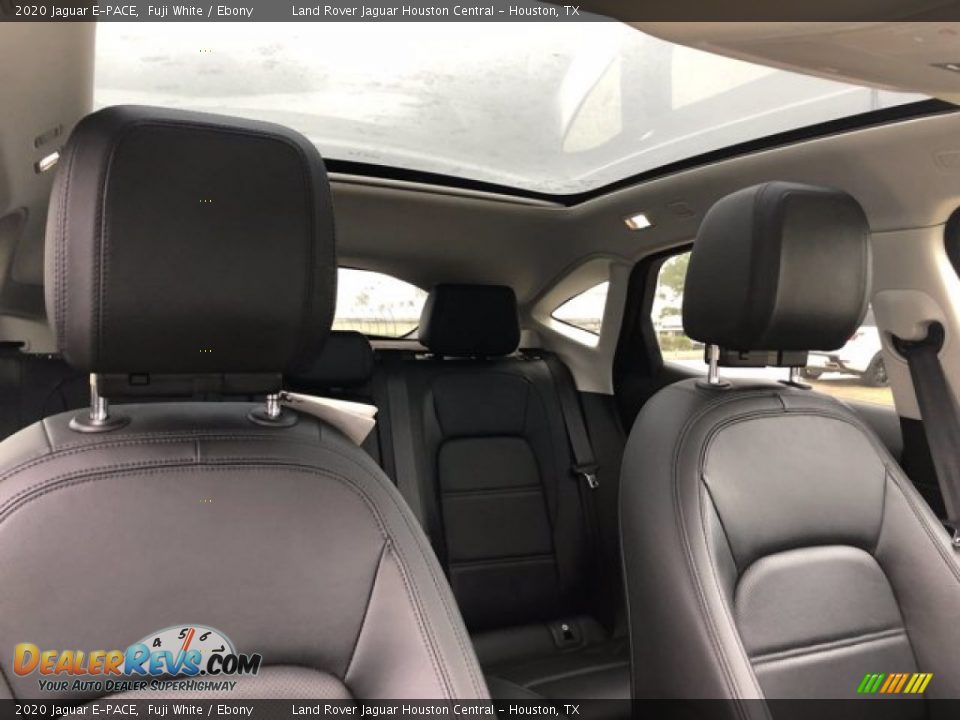 2020 Jaguar E-PACE Fuji White / Ebony Photo #26