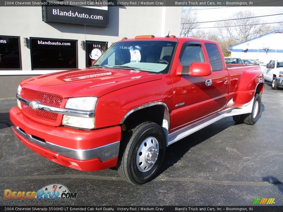 2004 Chevrolet Silverado 3500HD LT Extended Cab 4x4 Dually Victory Red / Medium Gray Photo #2